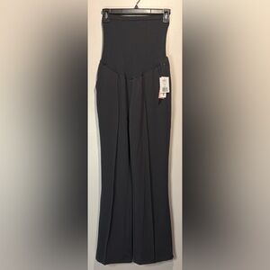 Motherhood NWT Maternity Grey Straight Leg Pleat Dress Pants Secret Fit Belly M